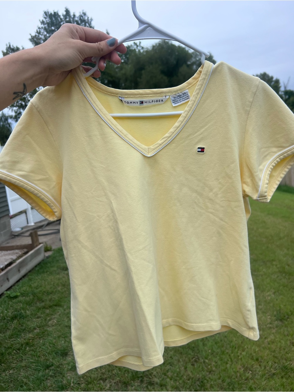 Tommy Hilfiger Pastel Yellow V-Neck Short Sleeve Tee - Size M